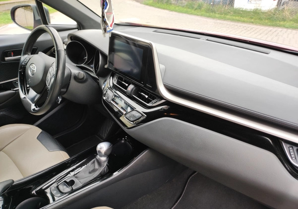 Toyota C-HR cena 94000 przebieg: 52000, rok produkcji 2018 z Muszyna małe 191